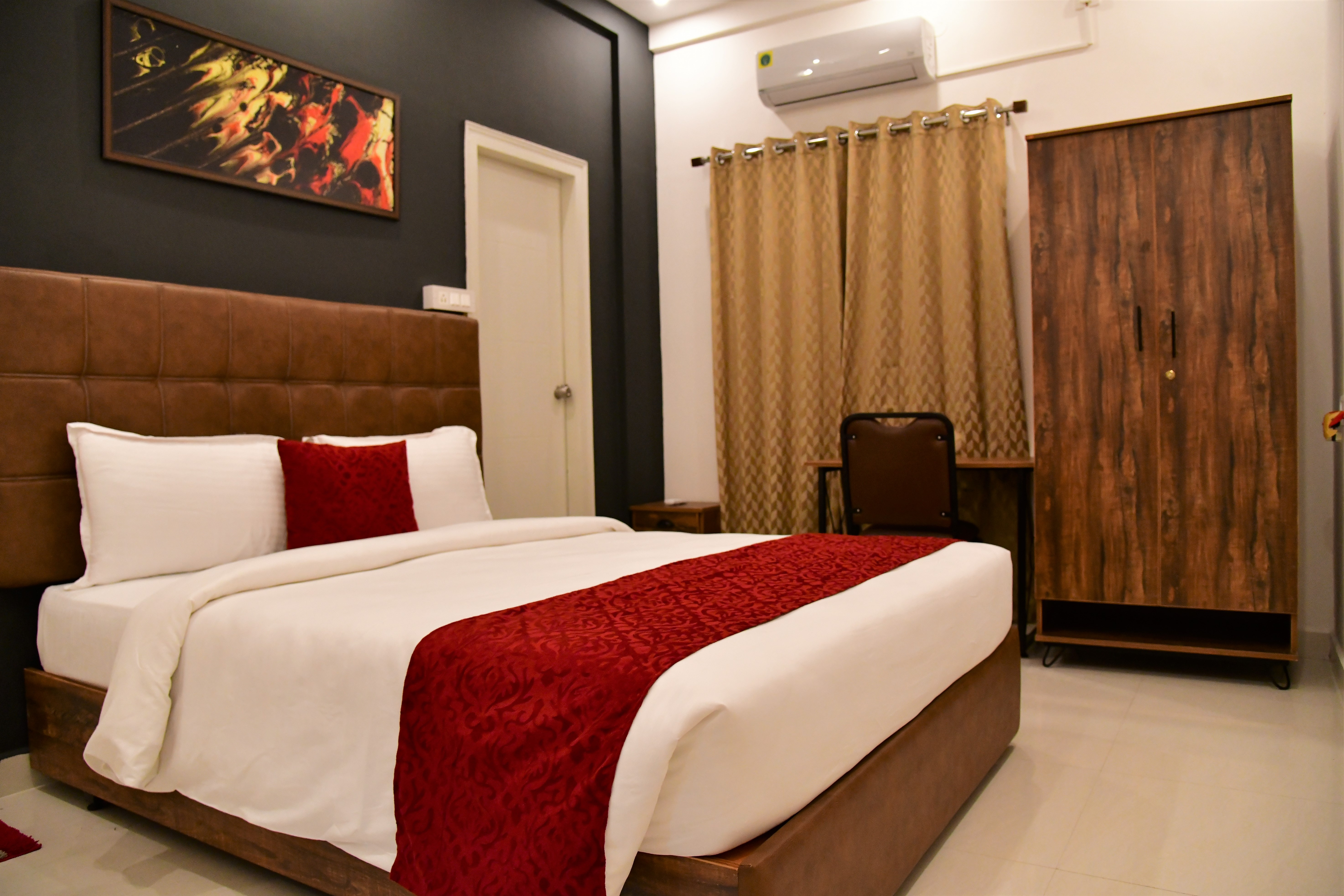 XCEL HOTEL APARTMENT